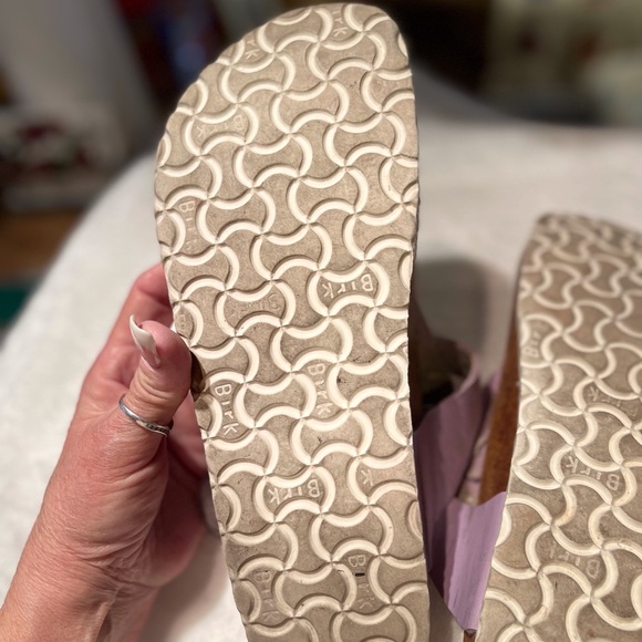 Birkenstock Size 9.5 used - Picture 6 of 7